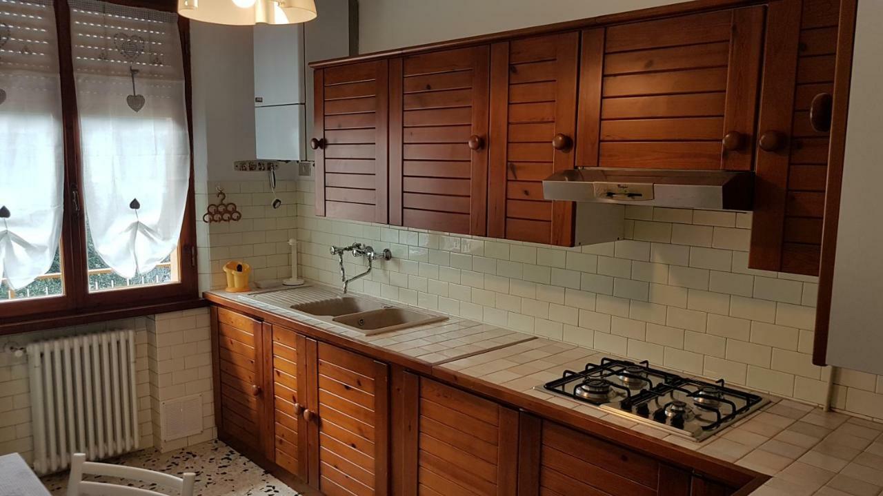 シエーナLa Casina Di Joアパートメント エクステリア 写真